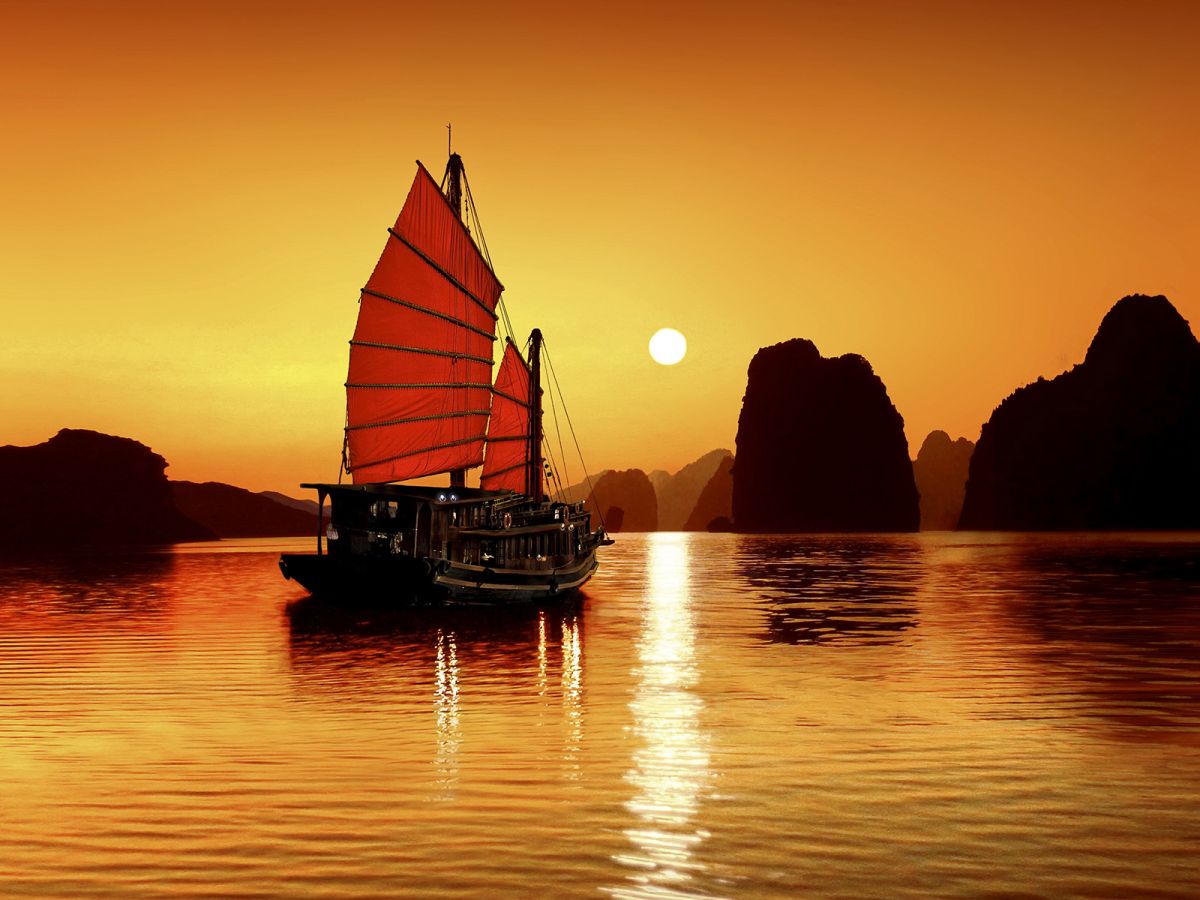 Ha Long Bay, Vietnam – an amazing natural wonder of the world